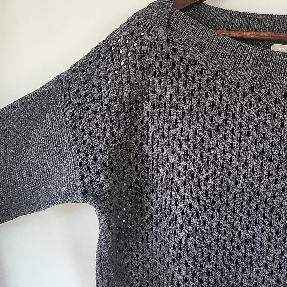 Banana Republic Women's Small Sweater Grey Cut Out Long Sleeve Soft Mesh Knit S